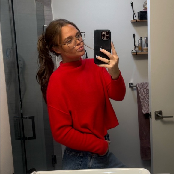 Meet your Posher, Sissy - Picture 1 of 1